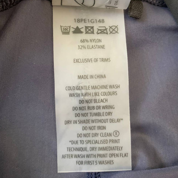 P.E Nation Soulcycle Side To Side Skull Leggings size XS - Picture 10 of 10